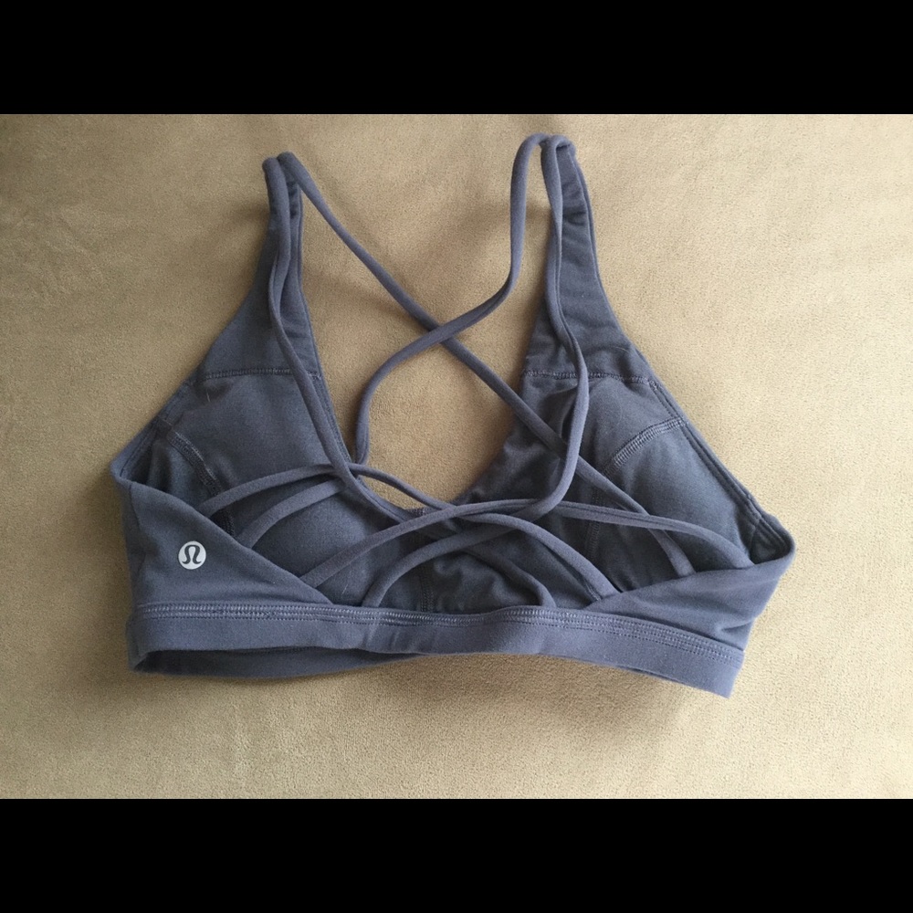 Lulu sports bra NWOT